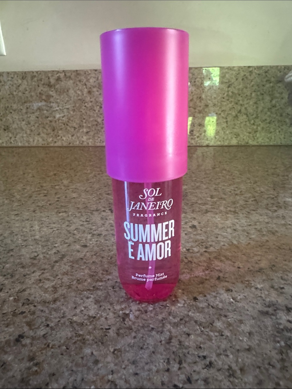 Sol de Janeiro Summer E Amor Perfume Mist — Bright Pink